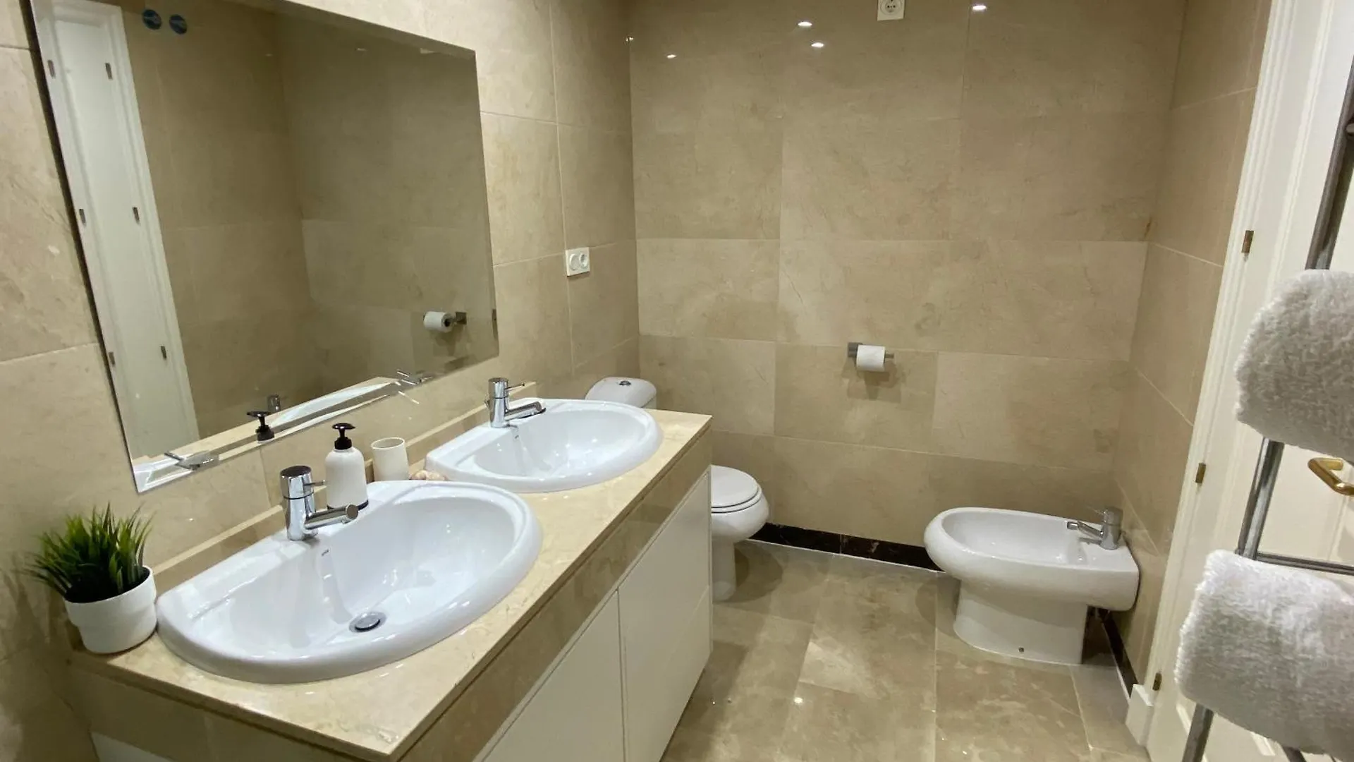 Golf, Relax And Explore Apartment Manilva