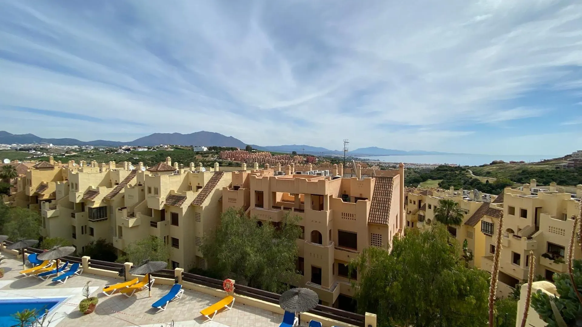 Golf, Relax And Explore Apartment Manilva